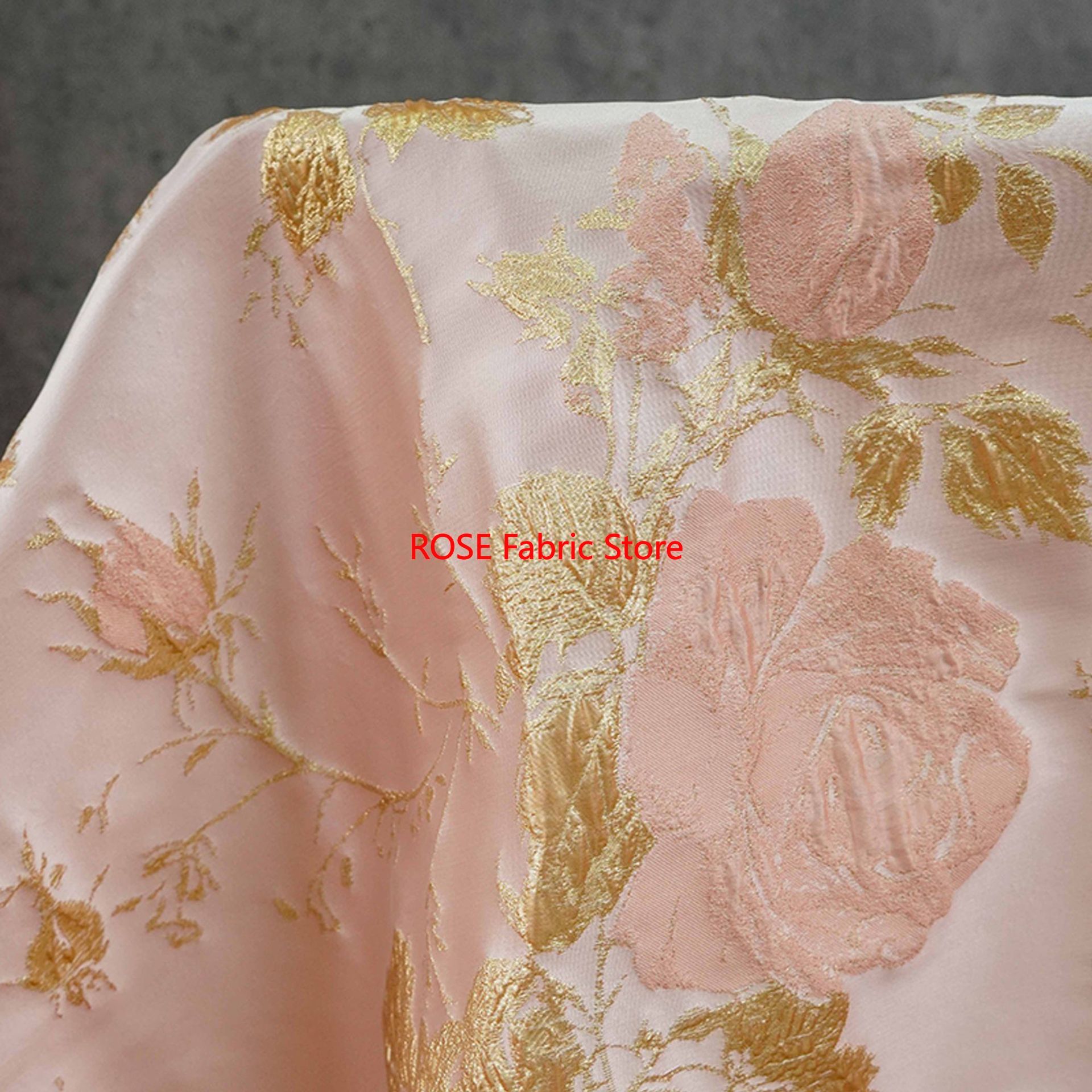 1 meter 3D Relief Gold Silk Fl - Sewing Vest recension och pris