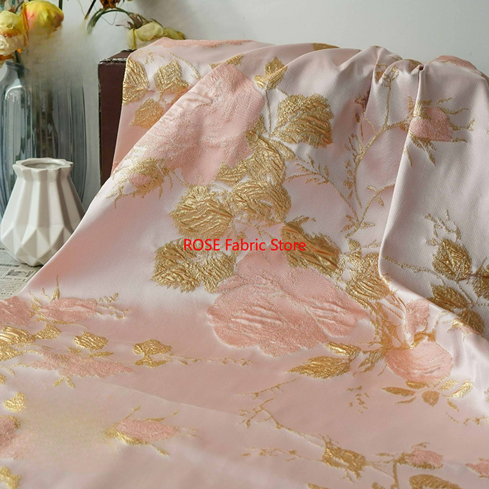 1 meter 3D Relief Gold Silk Fl - Sewing Vest recension och pris