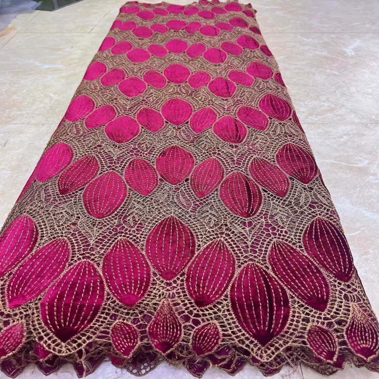 Black Velvet  laser embroidery - Sewing Velvet Fabric recension och pris