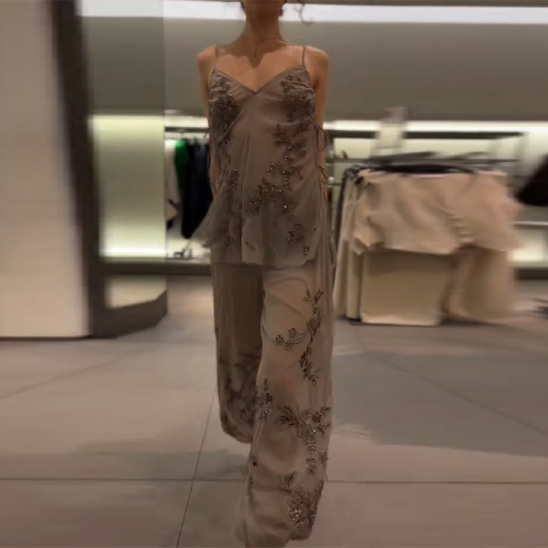 2026 New Women Grey Two-piece  - Sewing Vest recension och pris